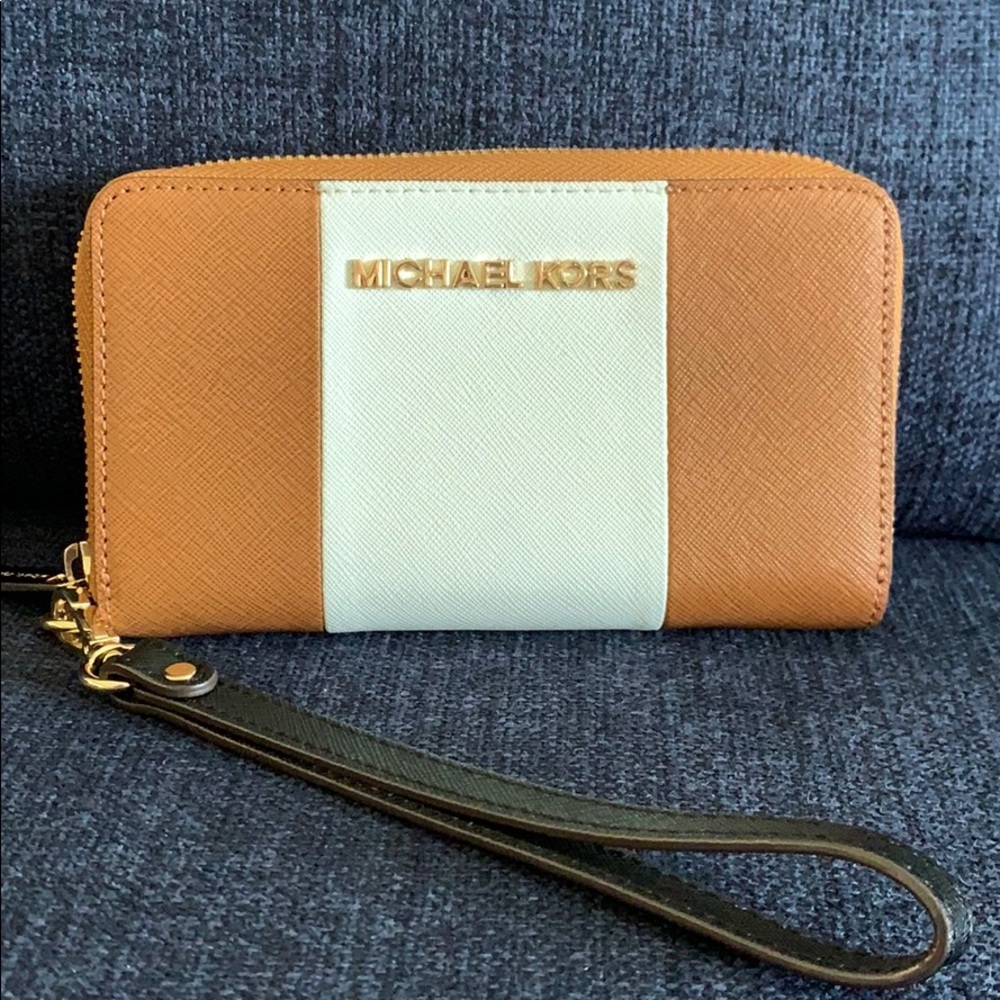 Michael Kors Wallet Wristlet